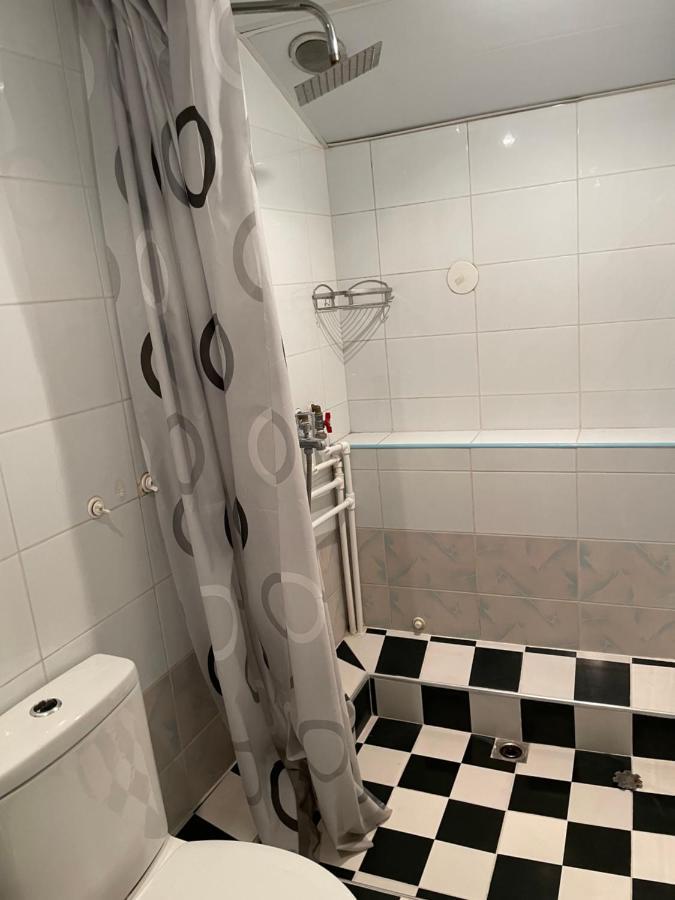 N 1 Hostel Yerevan Bagian luar foto