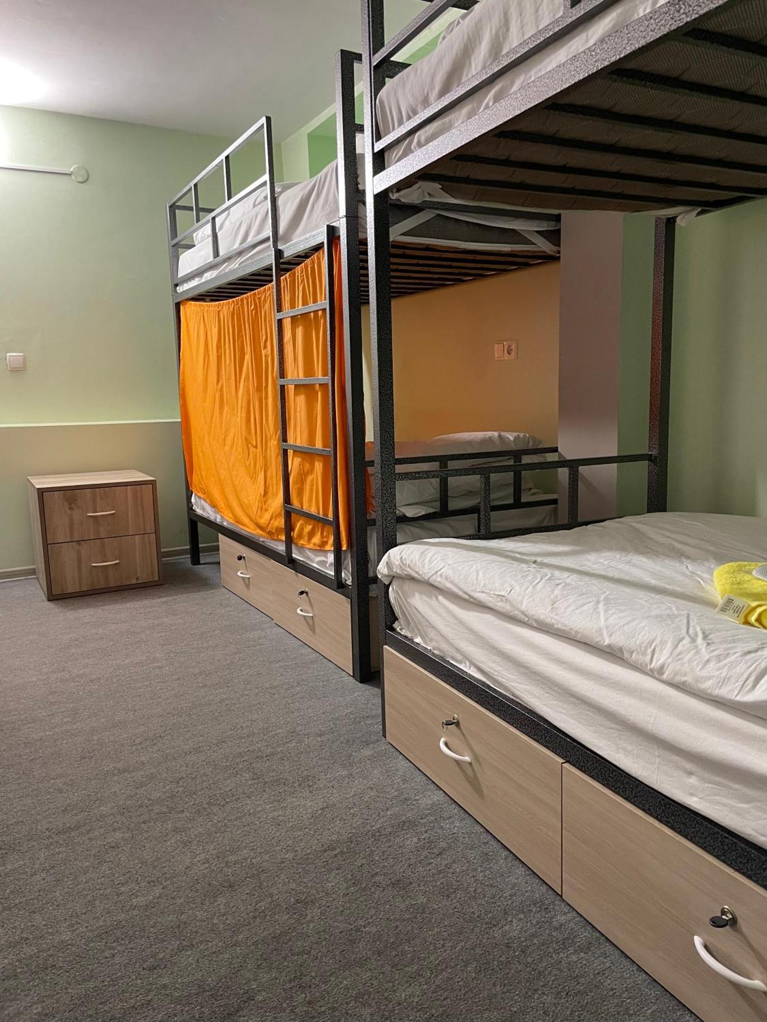 N 1 Hostel Yerevan Bagian luar foto